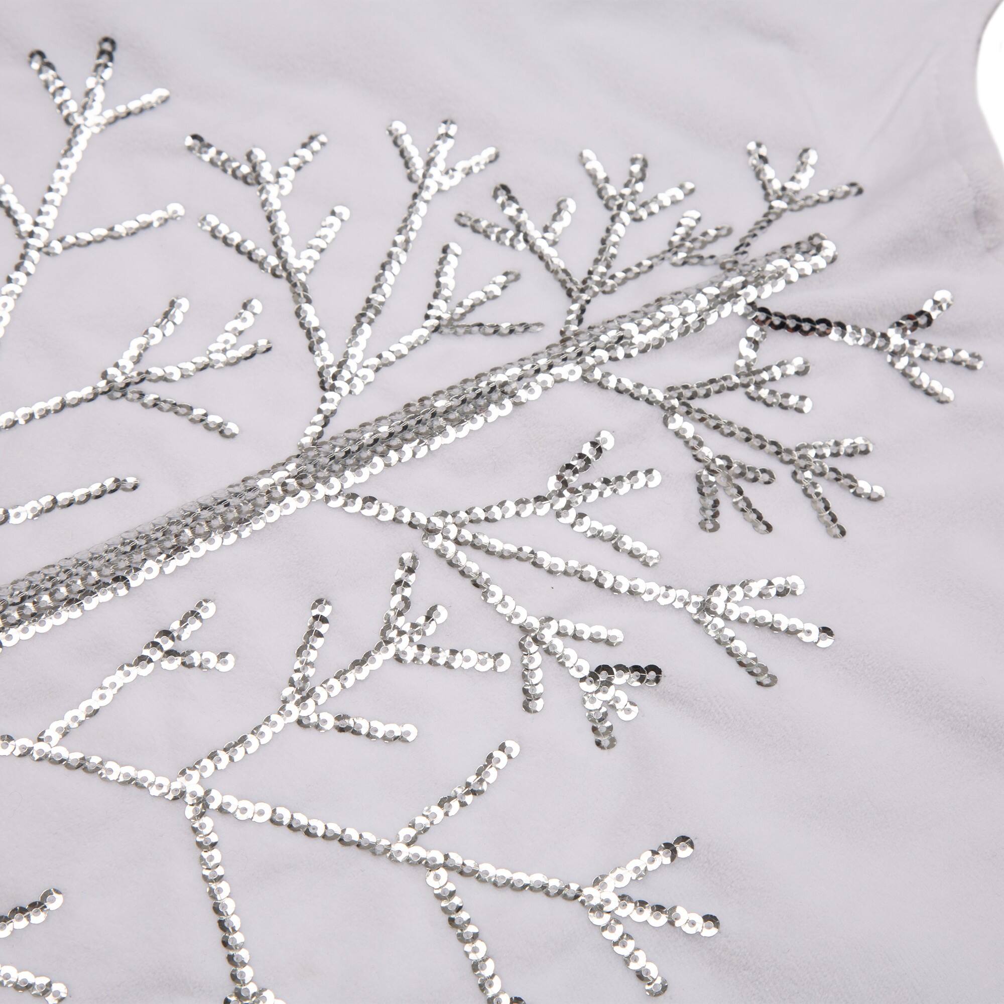Glitzhome® White Fleece Christmas Stocking & Tree Skirt Set